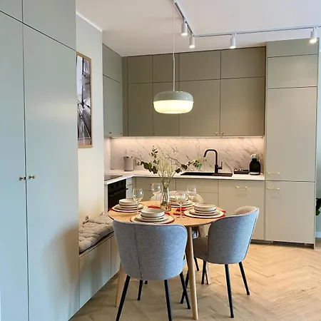 Baltic Harmony, 10 Minutes From And Polsat Arena, Free Parking Appartement